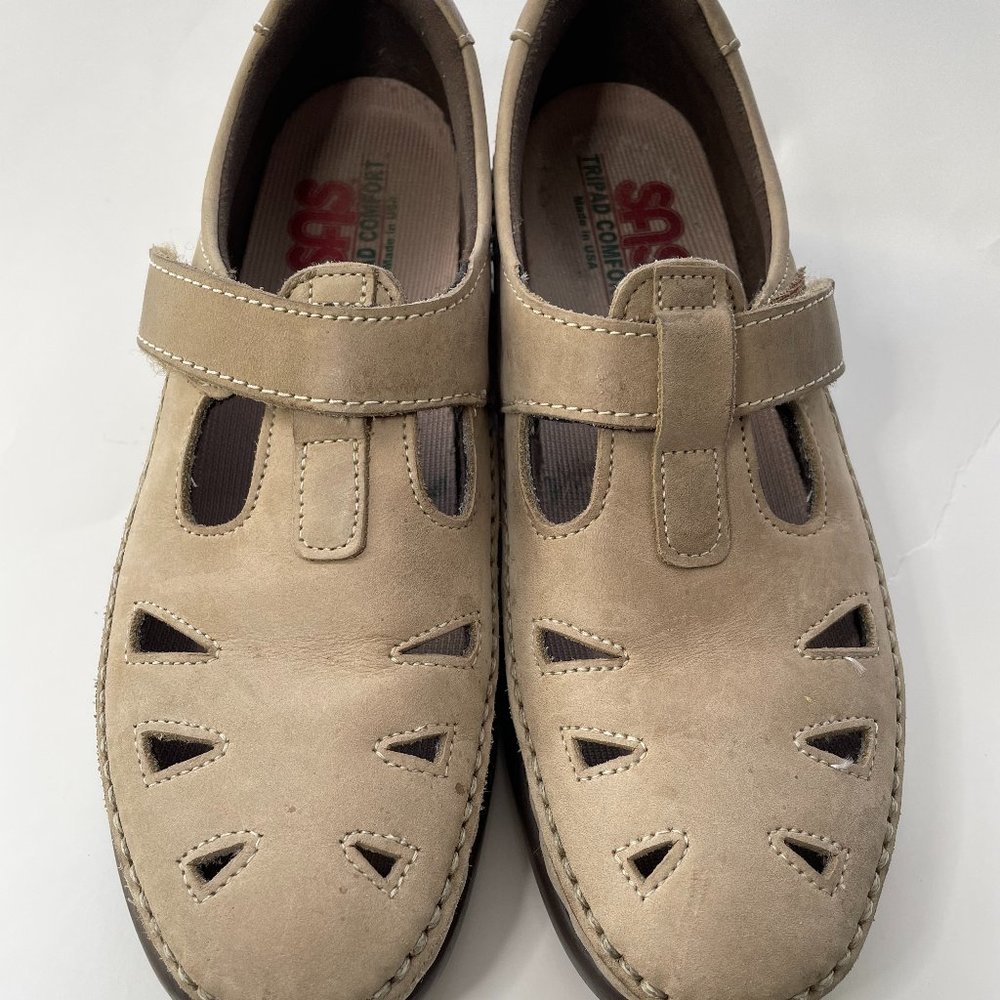 SAS Women's Roamer Tripad Comfort Leather Beige Comfort Slip On Shoes Size 9 AA